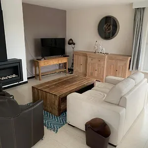 https://vakantie-appartement-lauren-xl-westende.hotelsghent.com
